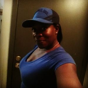 Meet your Posher, Traci